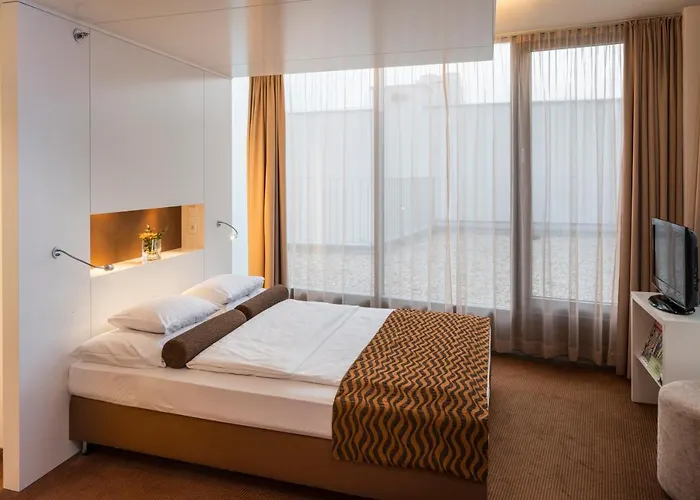 ホテル ファルケンシュタイナー ブラティスラバ ブラチスラヴァ